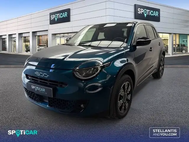 Fiat 600 MHEV 1.2 74kW (100CV) DDCT -