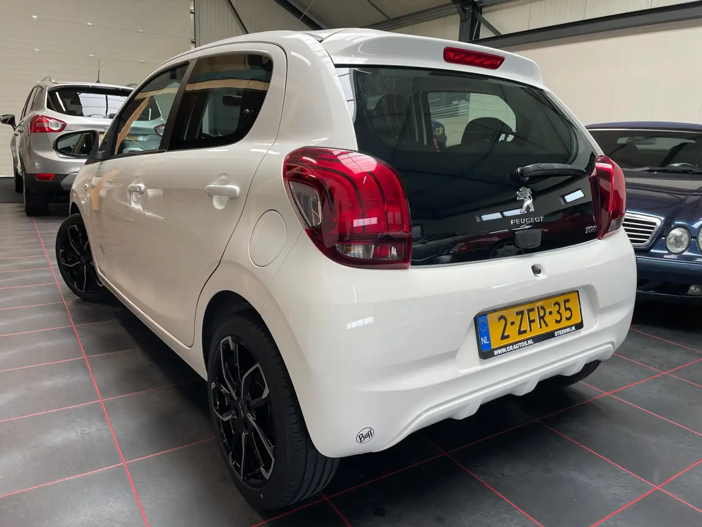 Peugeot 108 Automaat 1.0 VTi Active Blanc - 2