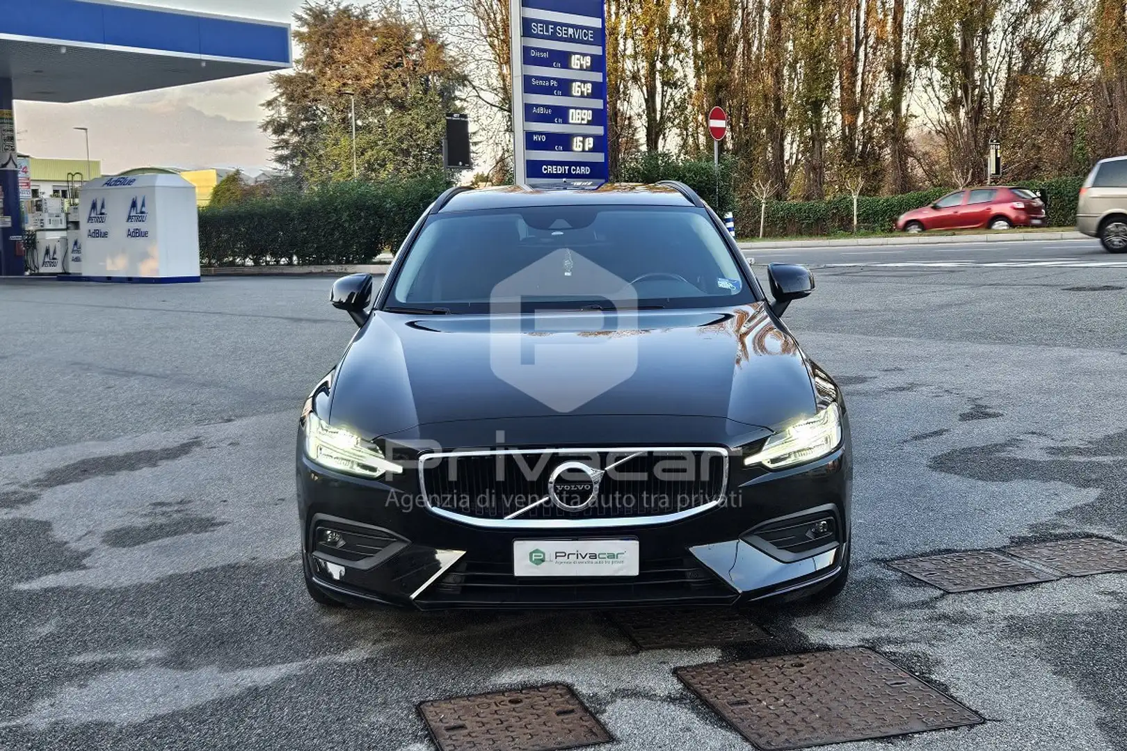 Volvo V60 V60 D3 Geartronic Momentum Business Pro Noir - 2