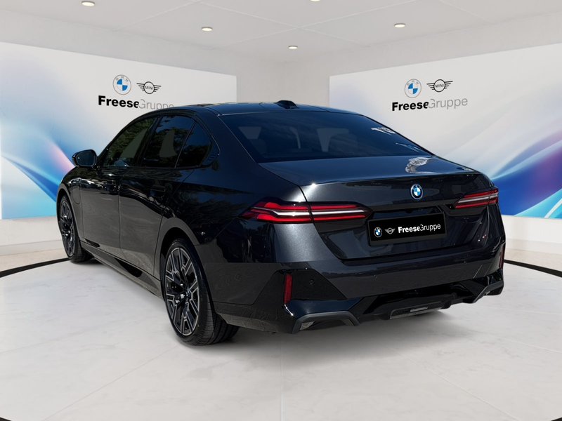 BMW 550 e xDrive Limousine 360° HEAD-UP SITZBELÜFT BT — photo 4