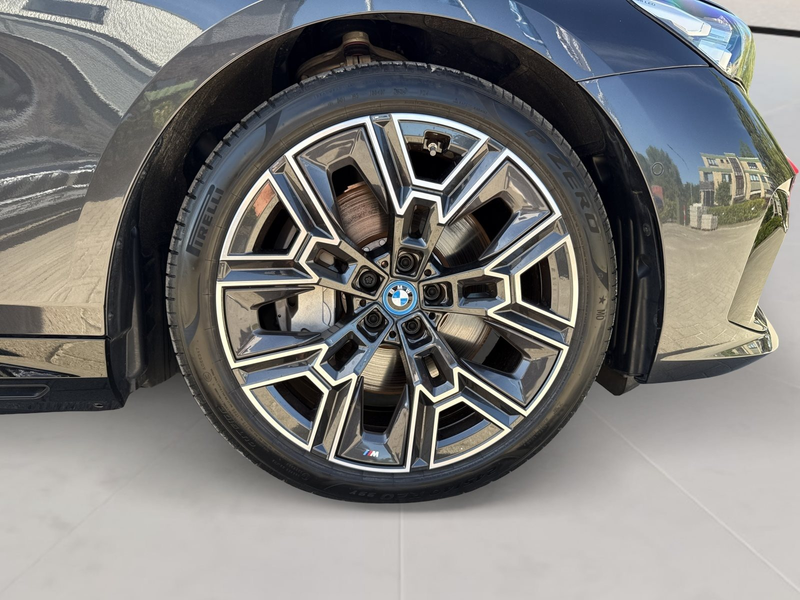 BMW 550 e xDrive Limousine 360° HEAD-UP SITZBELÜFT BT — photo 9