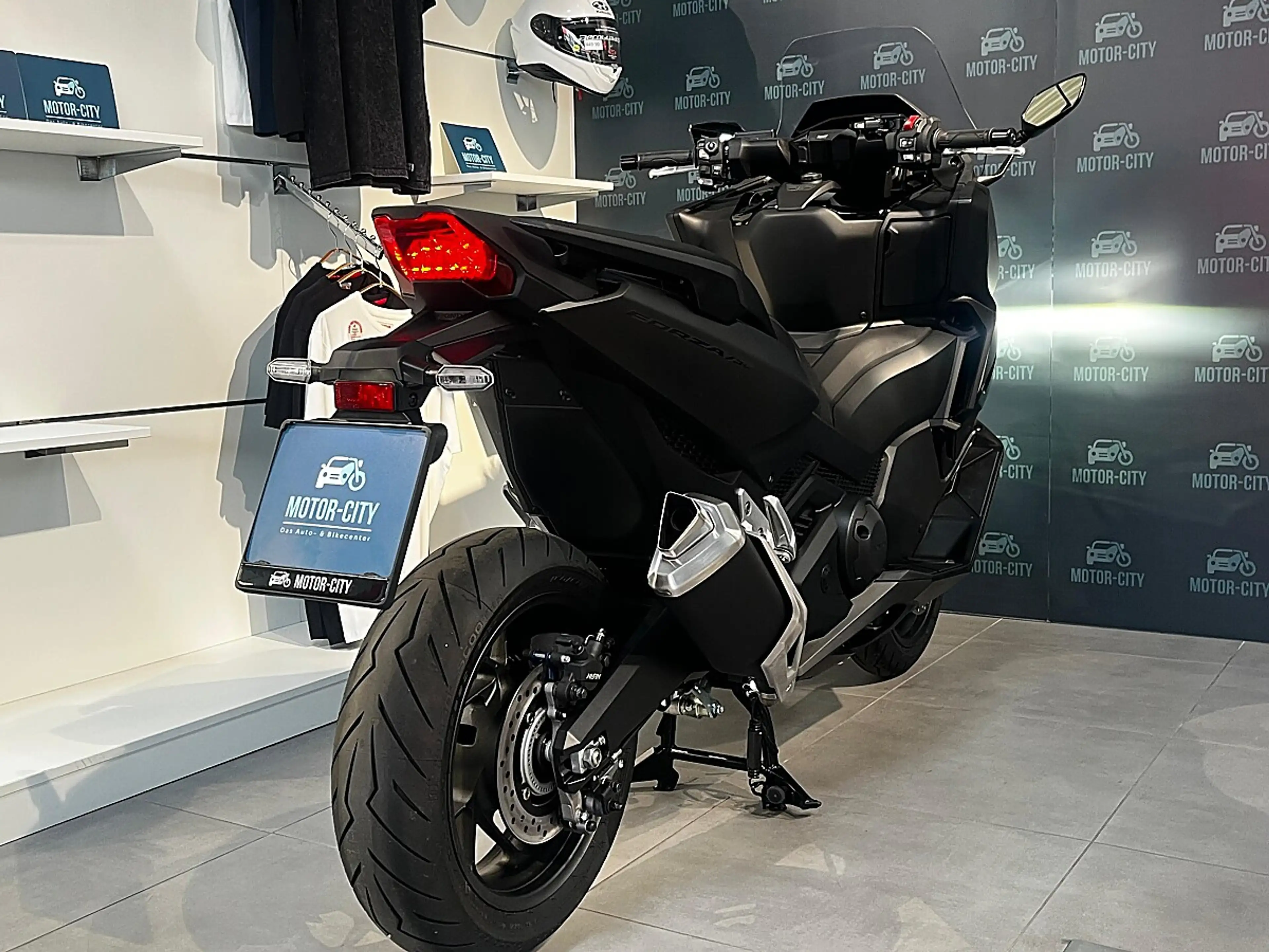 Honda Forza 125 Forza750 — photo 10