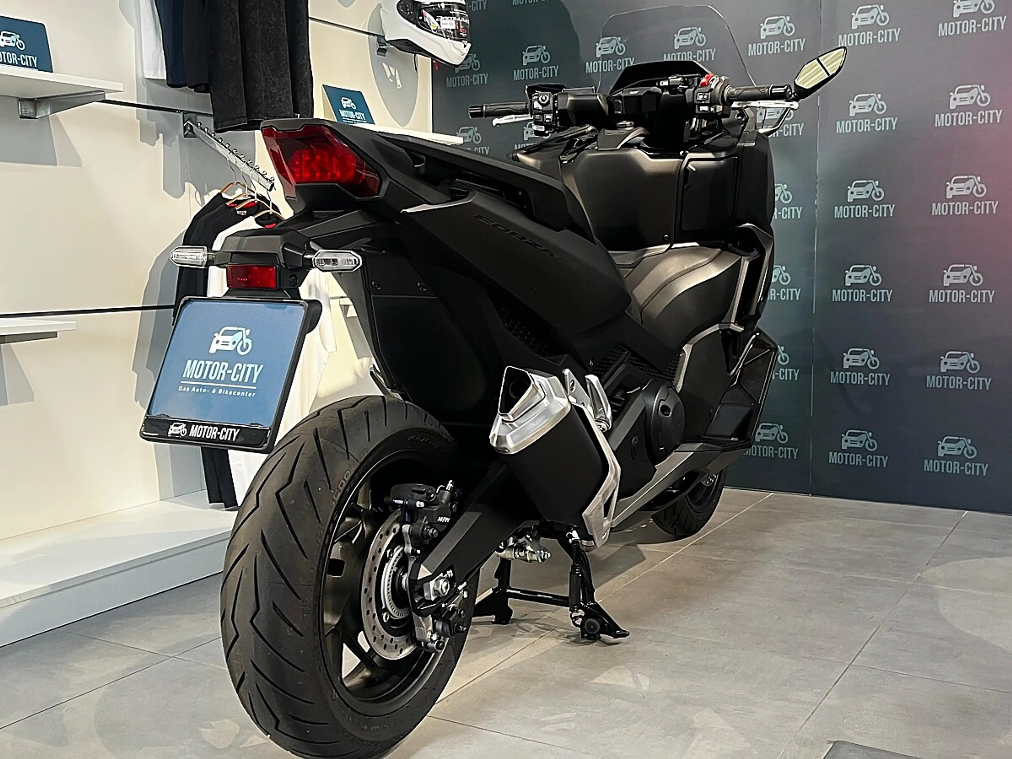 Honda Forza 125 Forza750 — photo 11