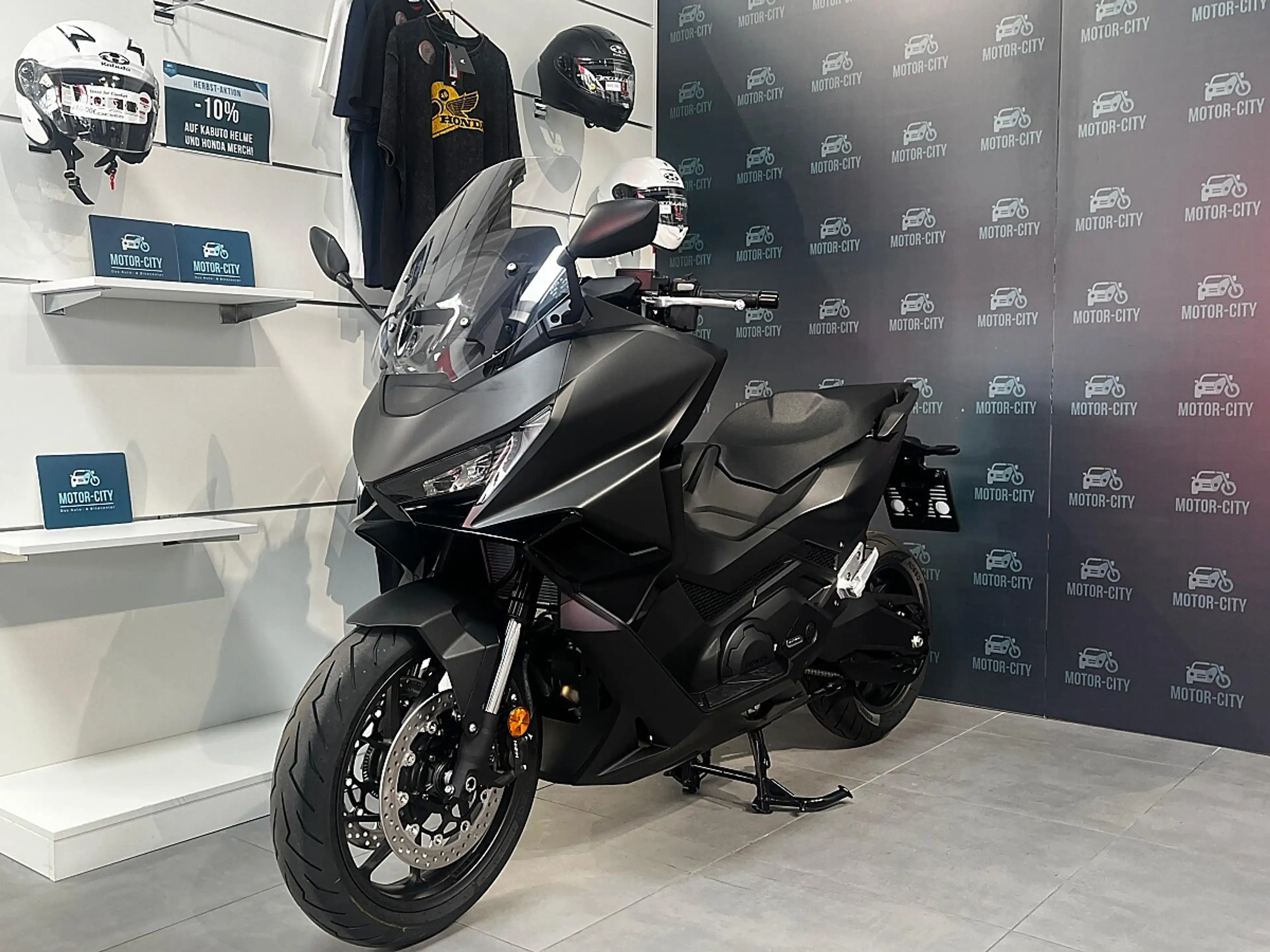 Honda Forza 125 Forza750 — photo 2
