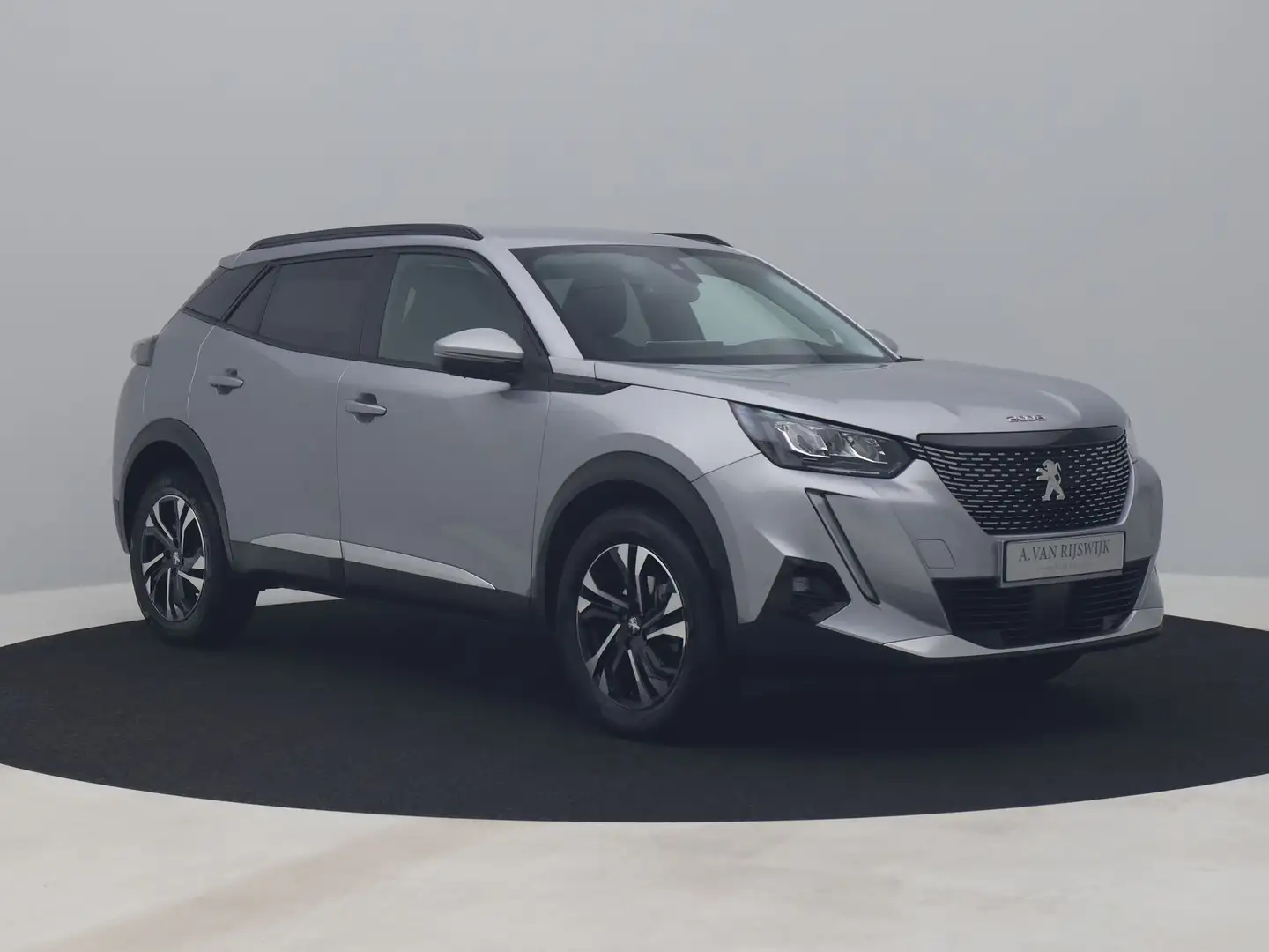 Peugeot 2008 1.2 PureTech 130 PK Automaat Allure | NAVI | CAMER Grijs - 2