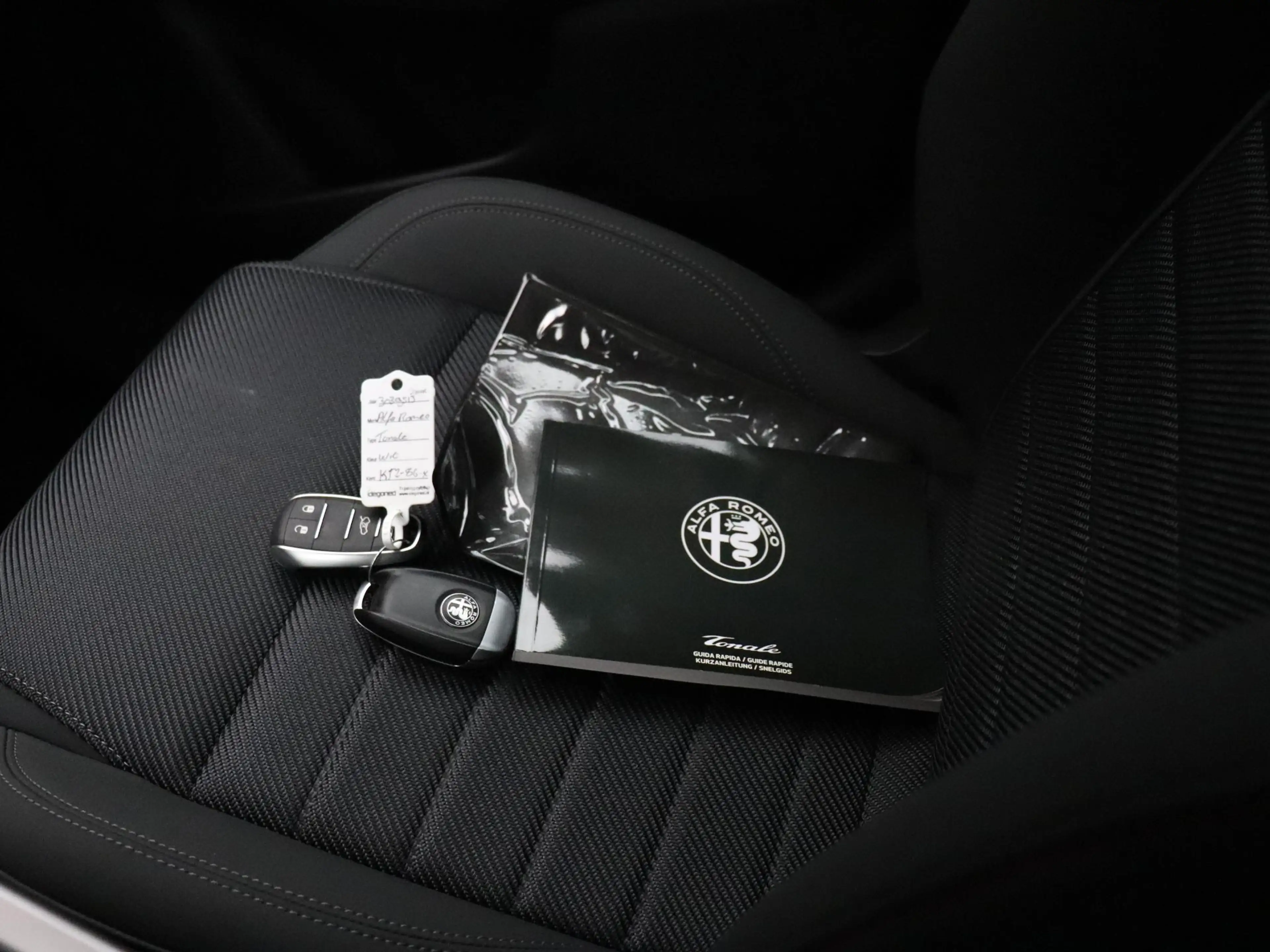 Alfa Romeo Tonale 1.5T Hybrid Sprint | NIEUW! | AUT. | 360° CAMERA | — photo 23