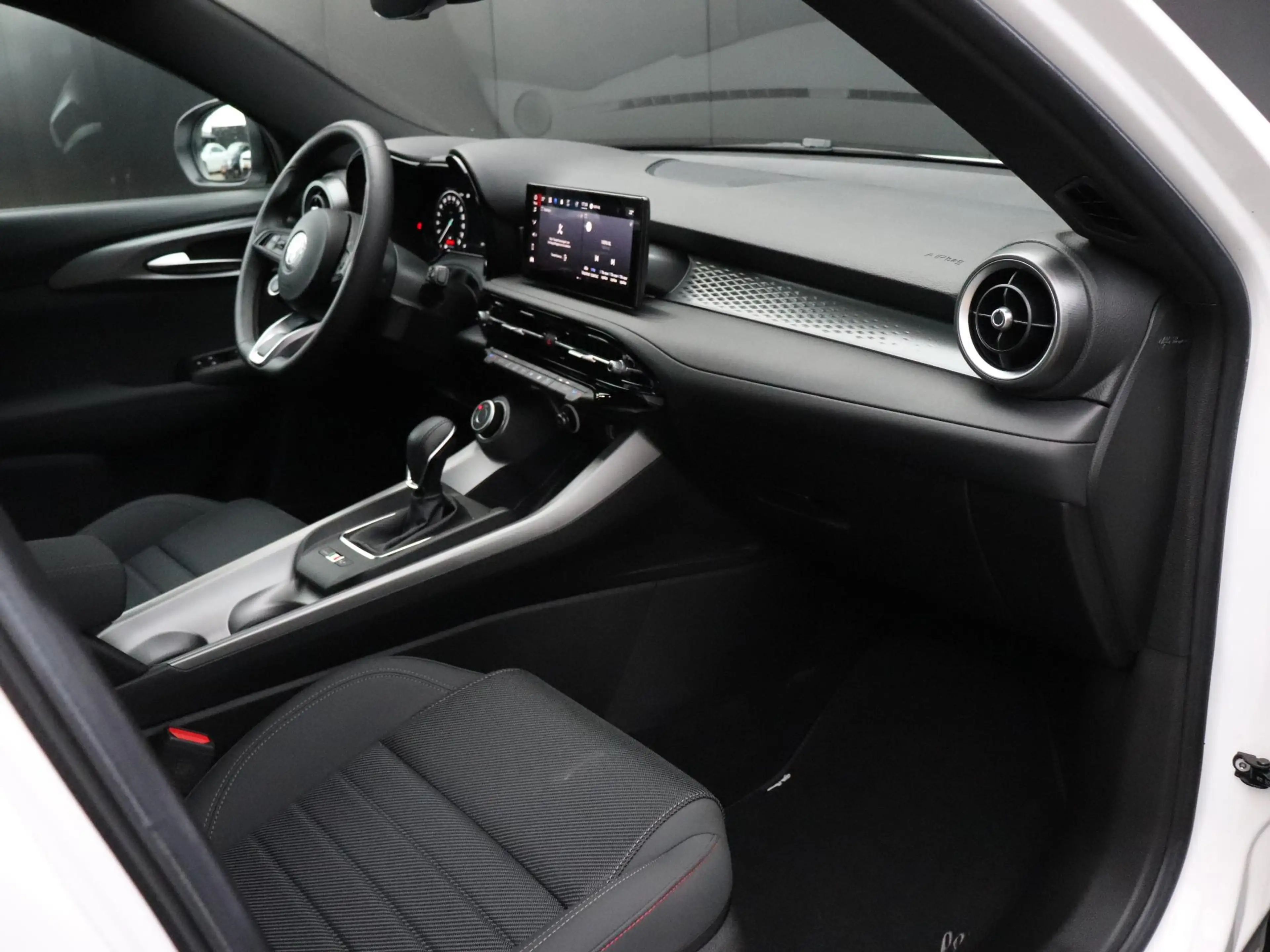 Alfa Romeo Tonale 1.5T Hybrid Sprint | NIEUW! | AUT. | 360° CAMERA | — photo 18