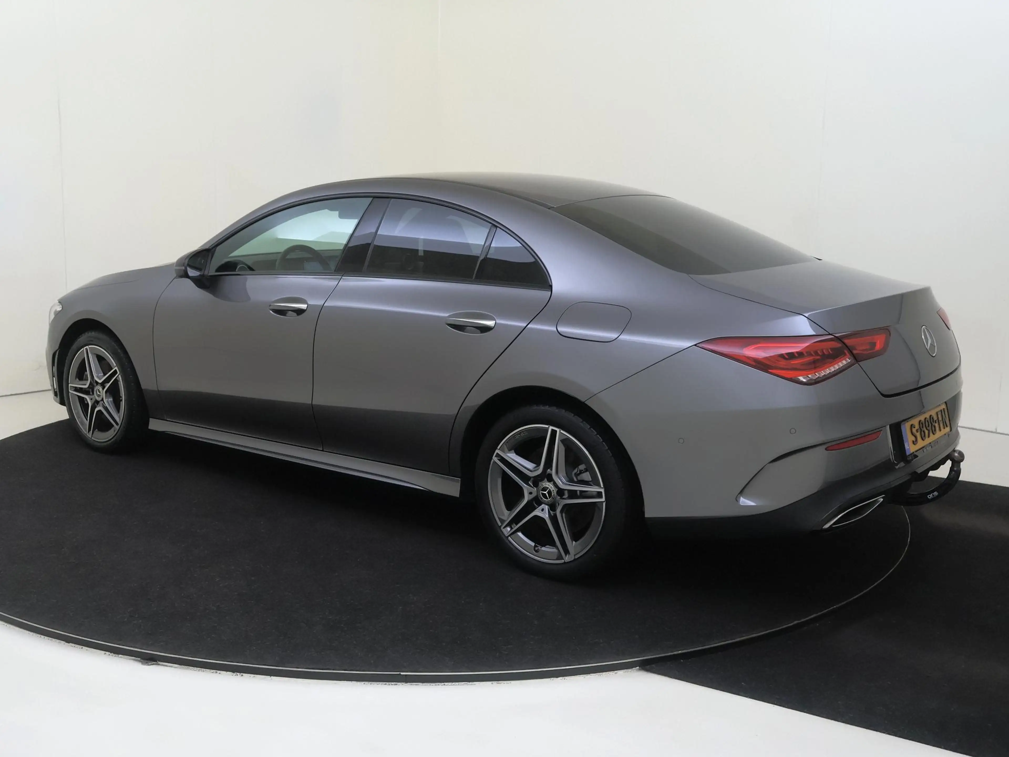 Mercedes-Benz CLA 250 e AMG Line / Stoelverwarming / Trekhaak / Achterui — photo 3