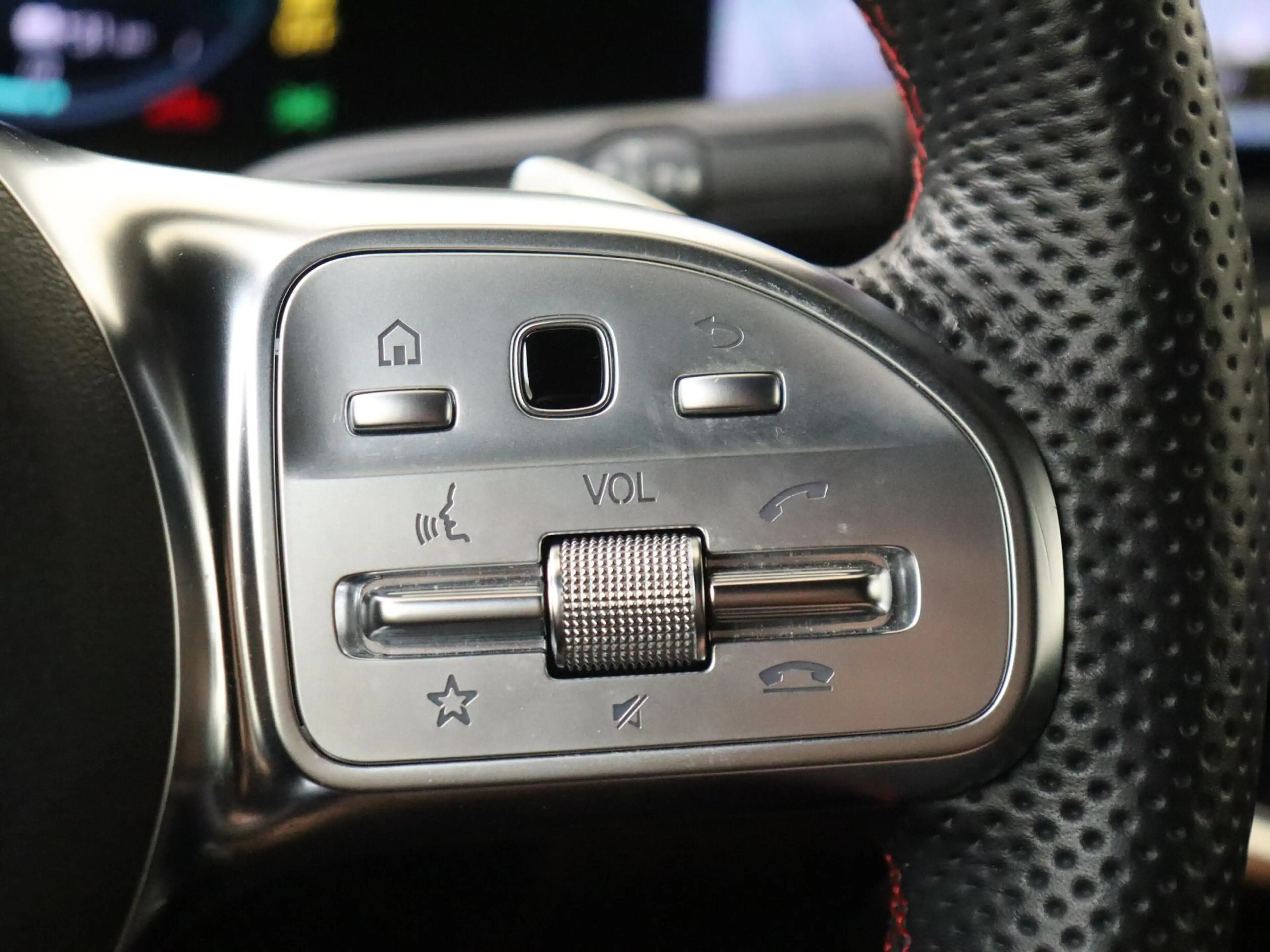 Mercedes-Benz CLA 250 e AMG Line / Stoelverwarming / Trekhaak / Achterui — photo 13