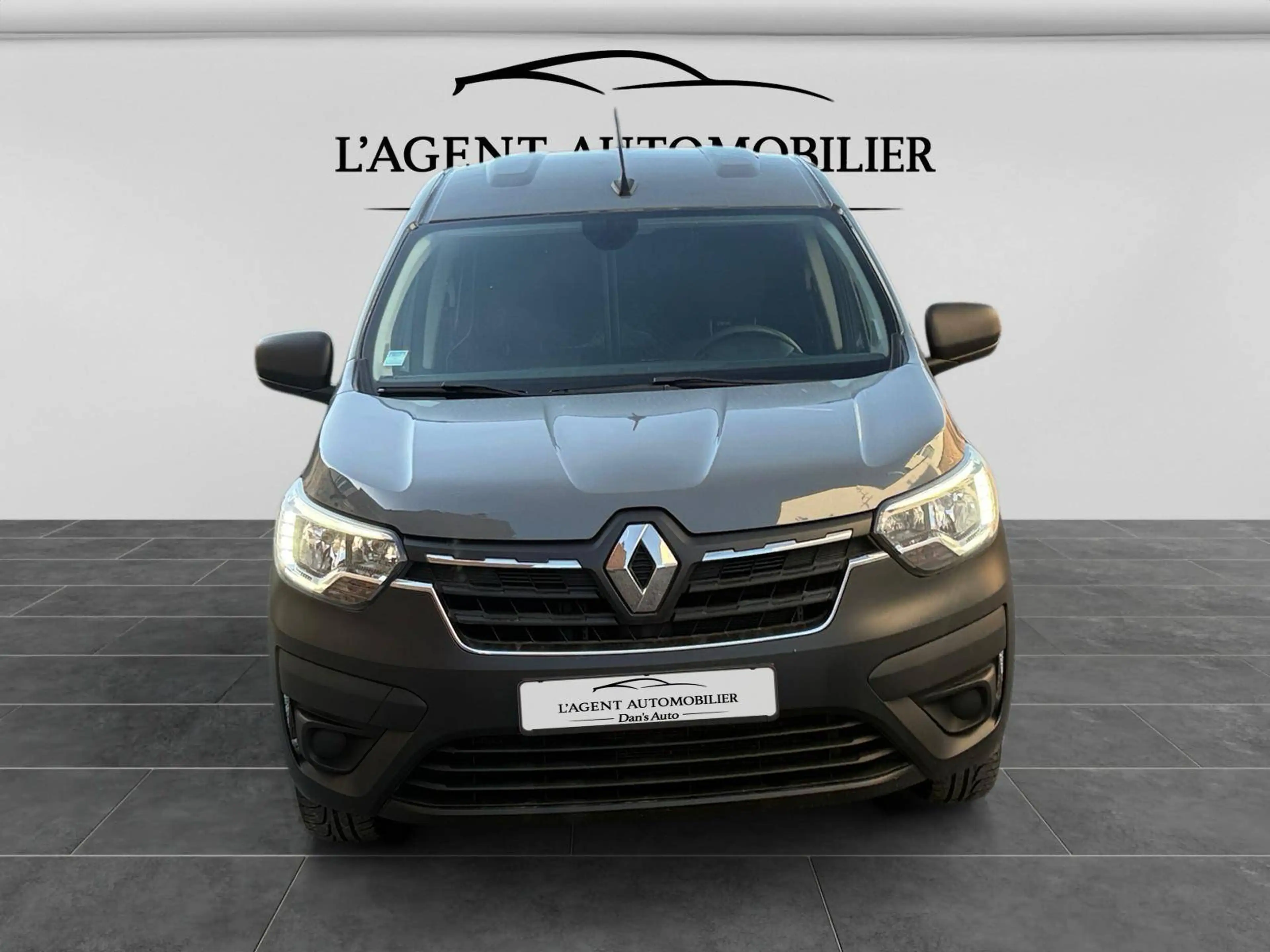 Renault Express Express 1.5 Blue dCi Confort S/S (EU6d) — photo 2