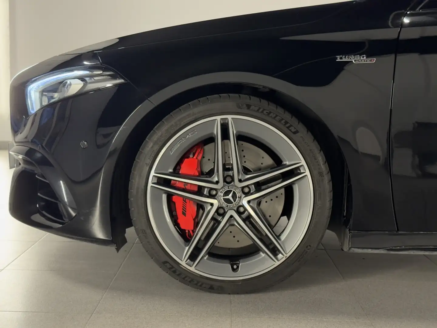 Mercedes-Benz A 45 AMG S 4Matic+ 8G-DCT crna - 2