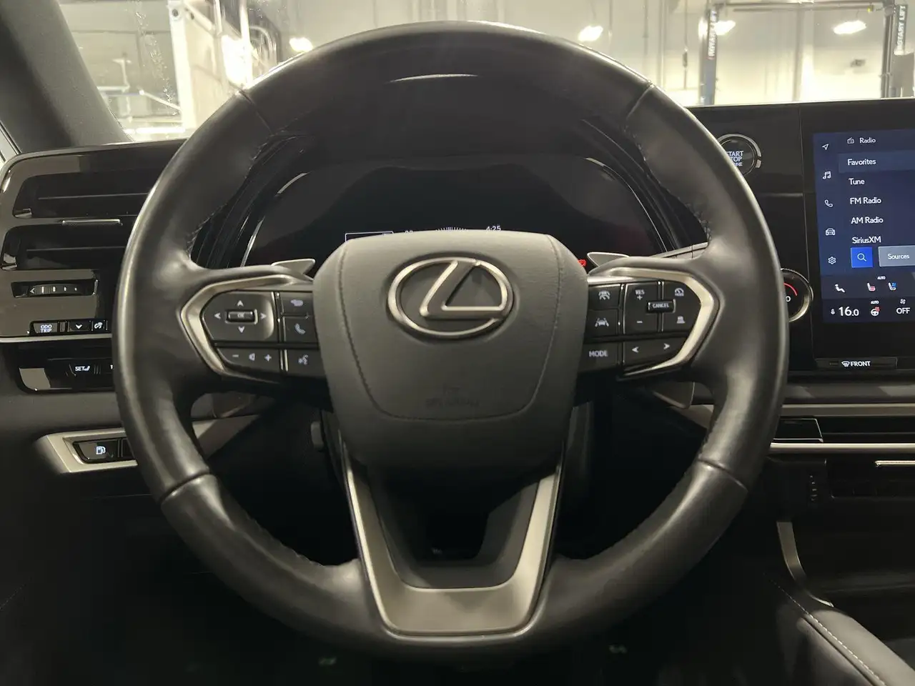 Lexus RX photo Lexus RX