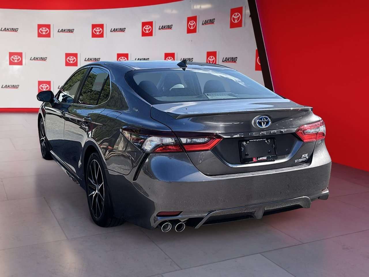 2023 Toyota Camry Hybrid SE Upgrade — снимка 1