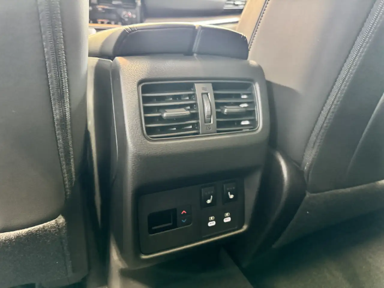 Nissan Rogue photo Nissan Rogue