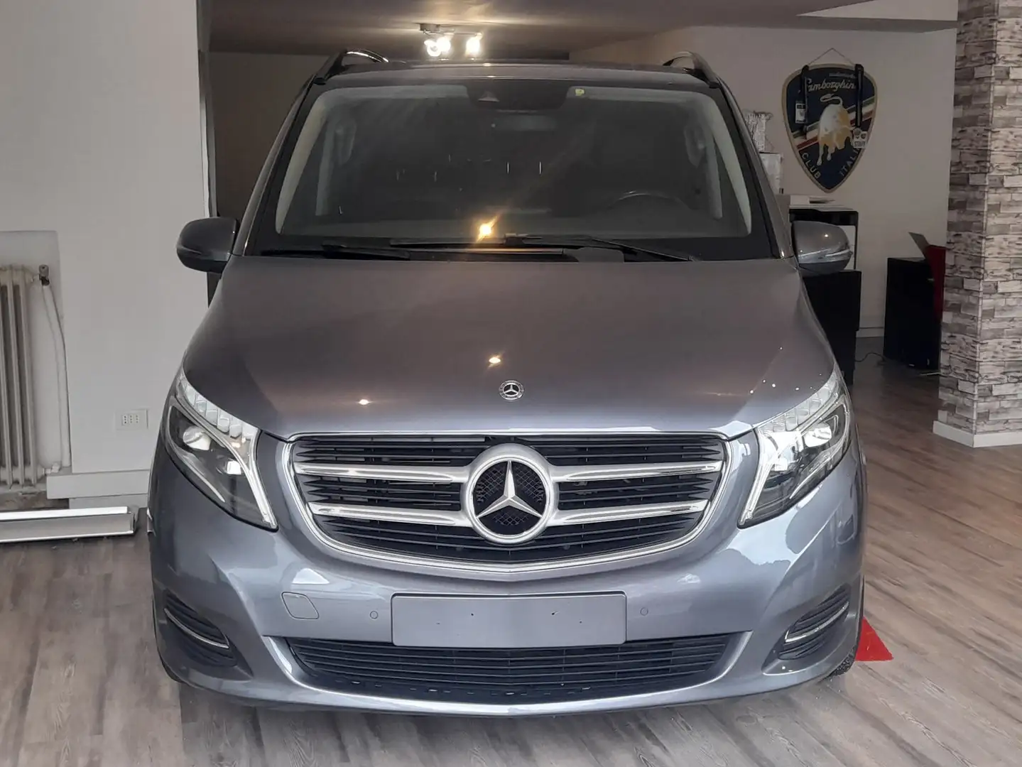 Mercedes-Benz V 250 250 Premium L auto Grigio - 1