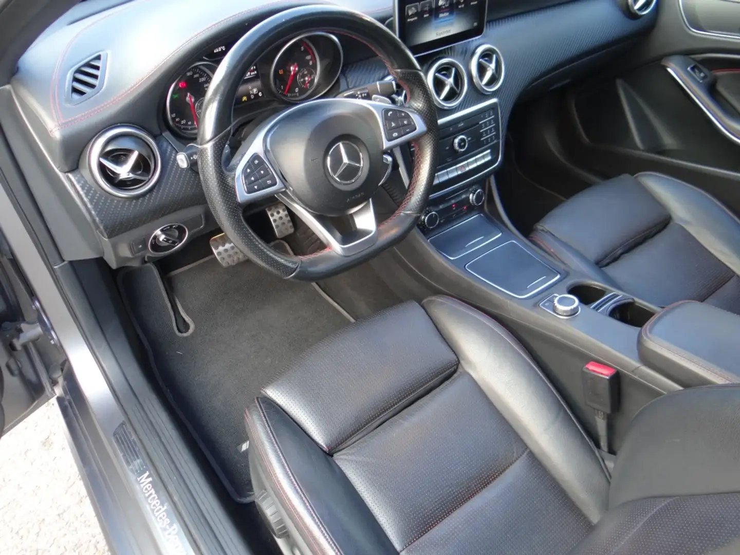 Mercedes-Benz A 220 220d 7G-DCT Gris - 2