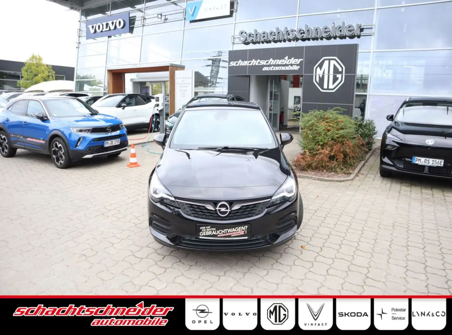 Opel Astra 1.2 Turbo Design&Tech+Matrix-LED+Navi+ Schwarz - 1