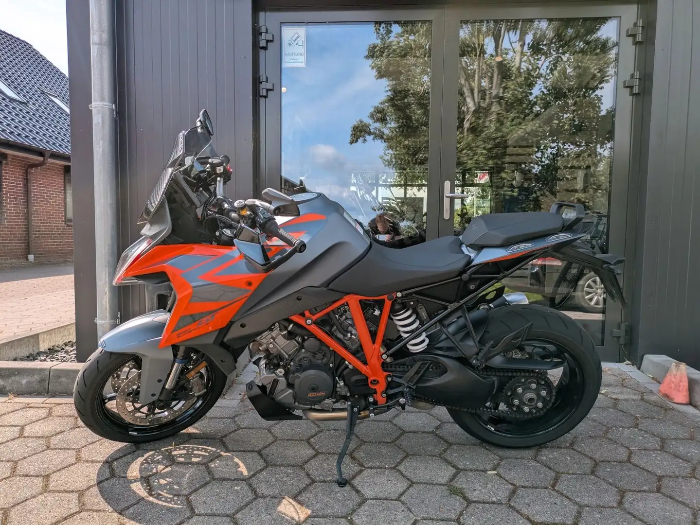KTM 1290 Super Duke GT Narancs - 2