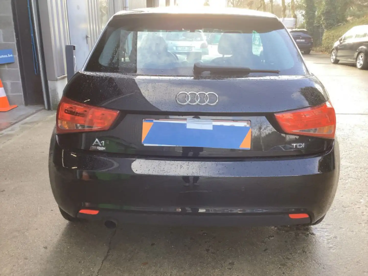 Audi A1 1.6 TDI 90CH FAP ATTRACTION Noir - 2