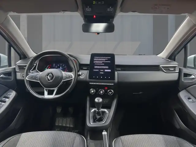Renault Clio view 10