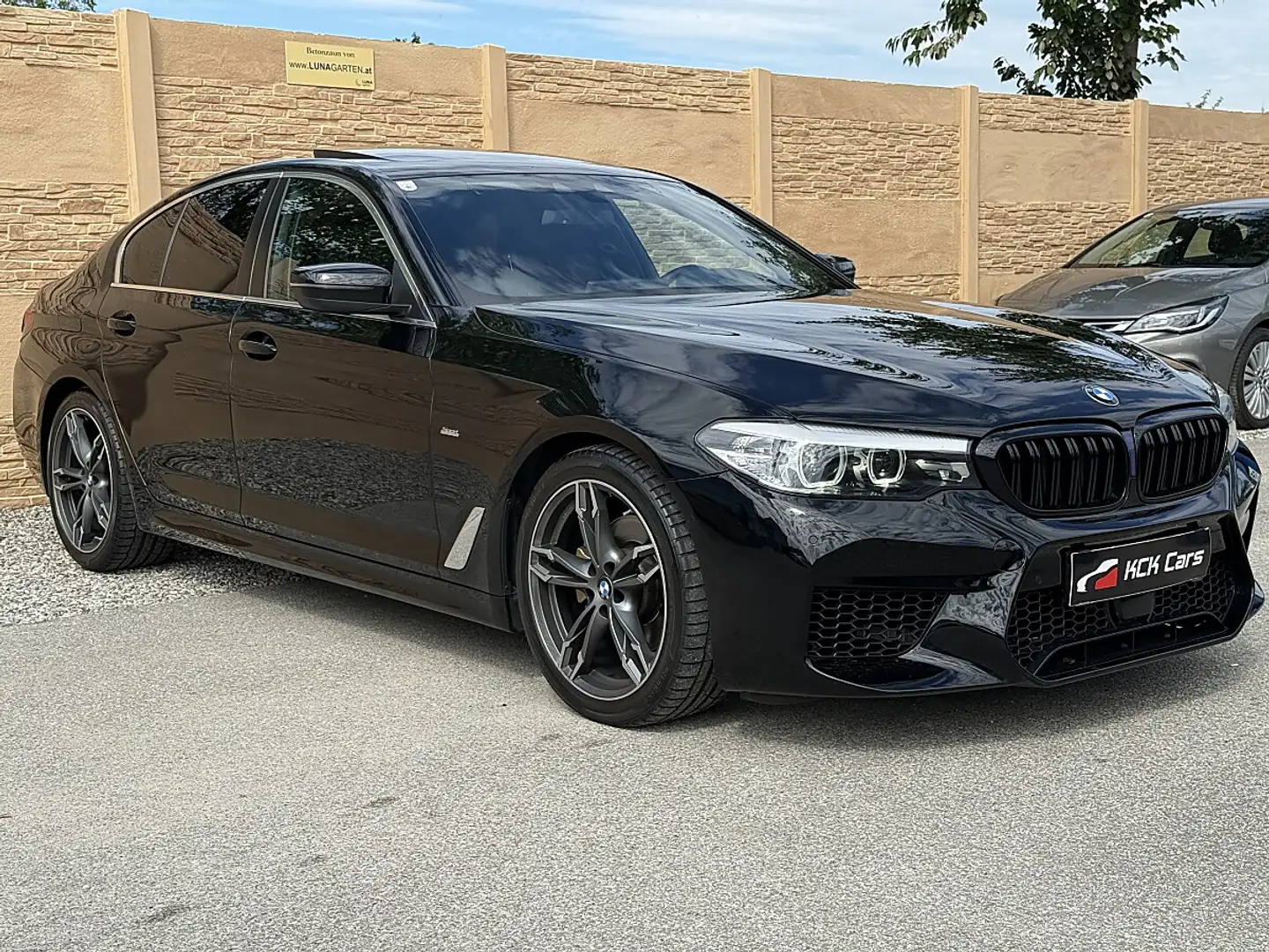 BMW Sonstige 5er-Reihe 5er - 520 d Schwarz - 1