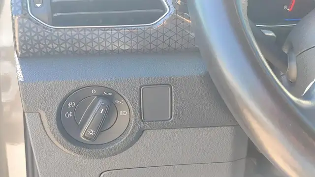 Volkswagen T-Cross view 14