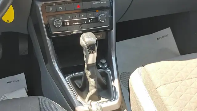 Volkswagen T-Cross view 8
