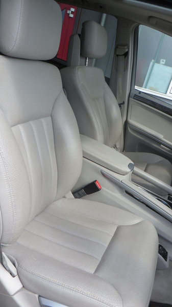 Mercedes-Benz ML 420 CDI 4Matic AMG Paket AHK Kamera — photo 20