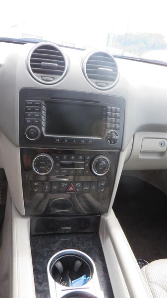 Mercedes-Benz ML 420 CDI 4Matic AMG Paket AHK Kamera — photo 25