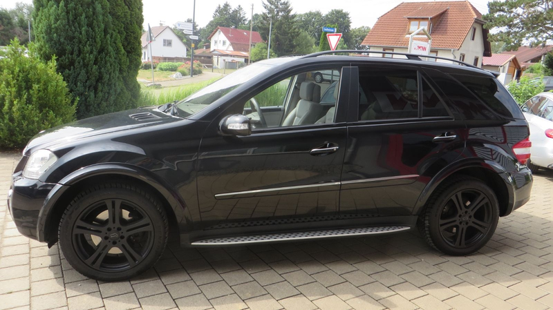 Mercedes-Benz ML 420 CDI 4Matic AMG Paket AHK Kamera — photo 12