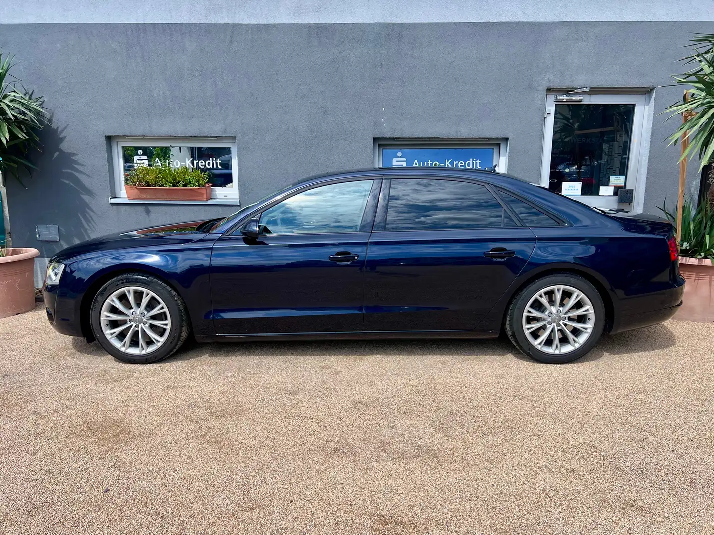 Audi A8 4.2 FSI quattro Langversion*MASSAGE*B&O Blau - 2