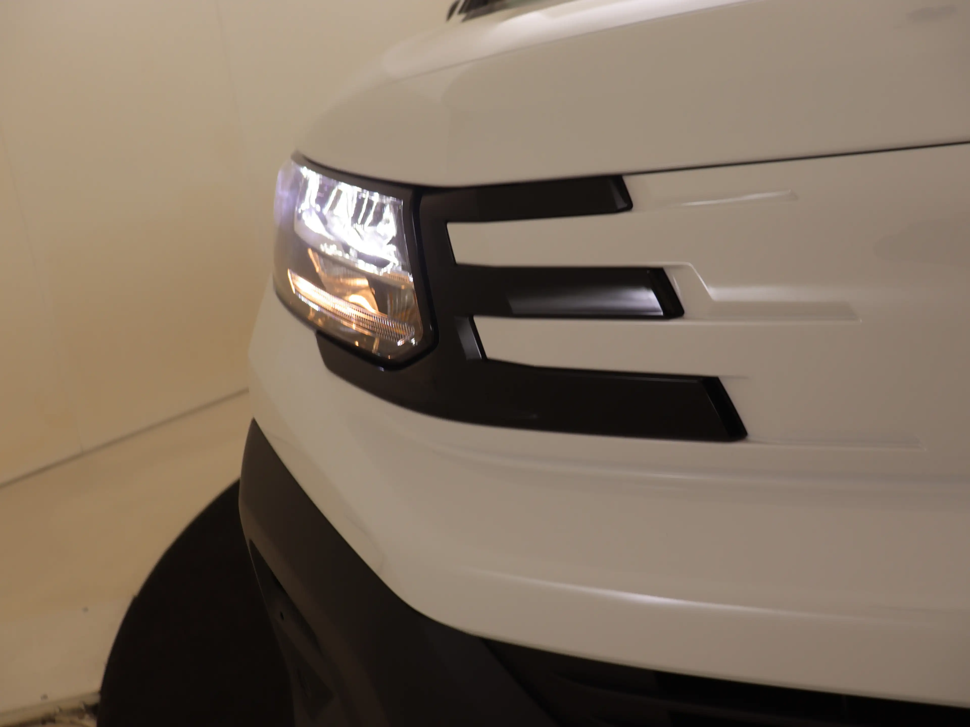 Peugeot Partner e-Partner 136 L2 50 kWh — photo 12