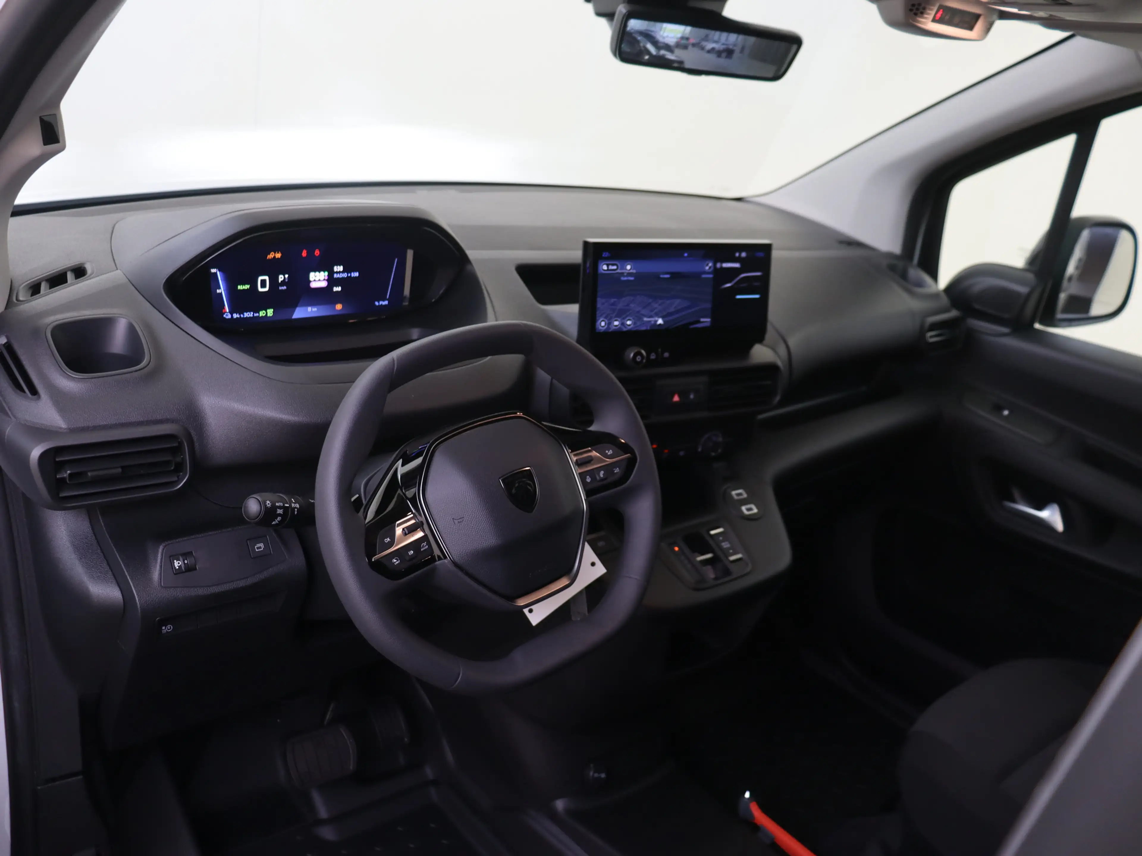 Peugeot Partner e-Partner 136 L2 50 kWh — photo 5