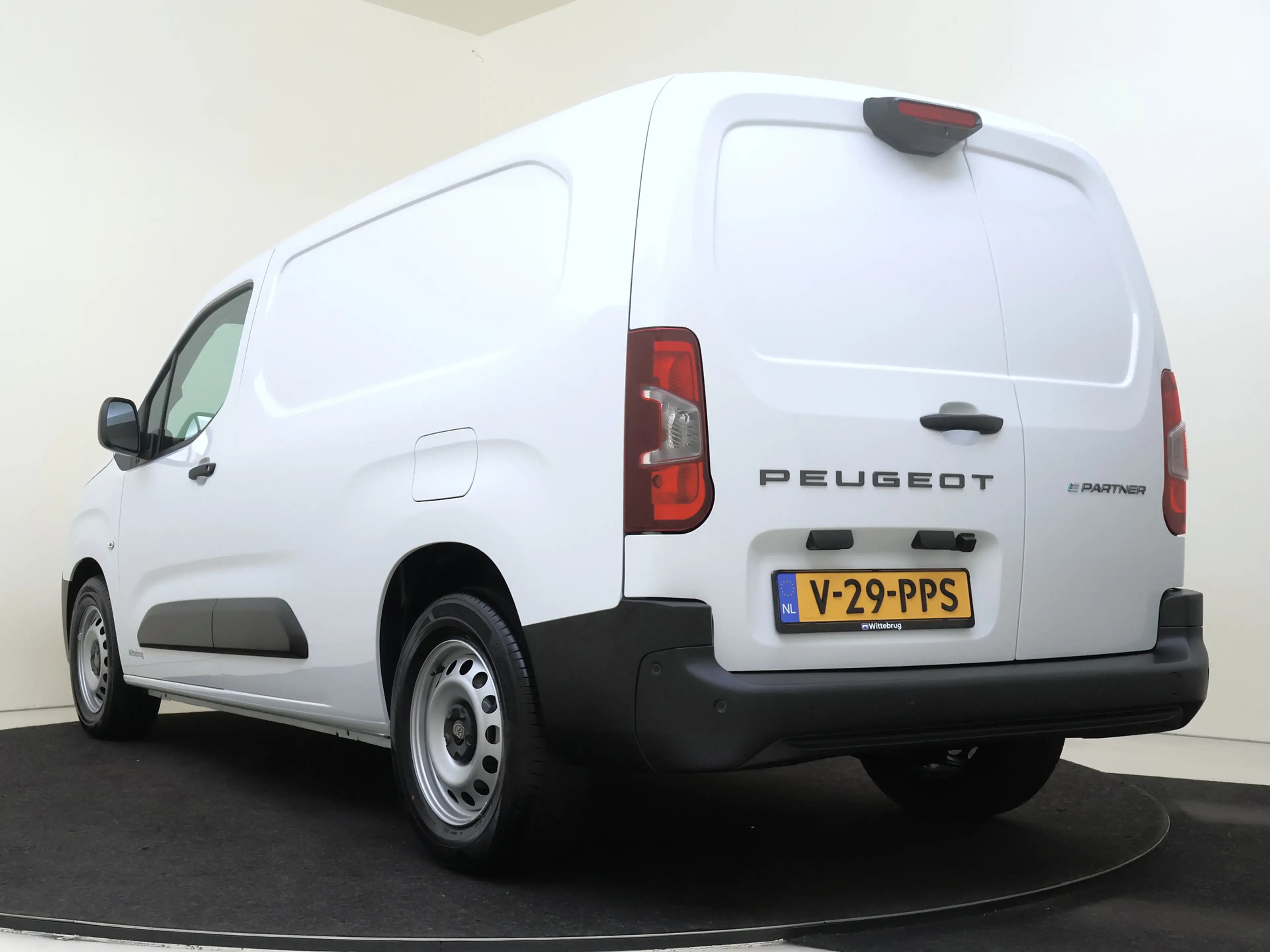 Peugeot Partner e-Partner 136 L2 50 kWh — photo 4