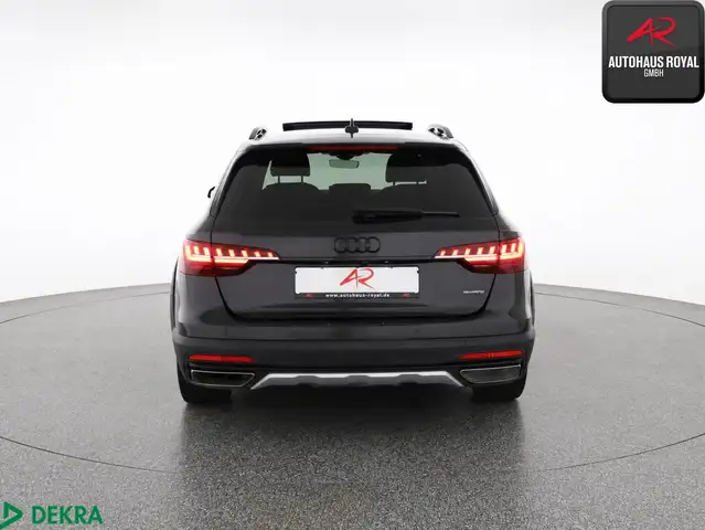Audi A4 view 4