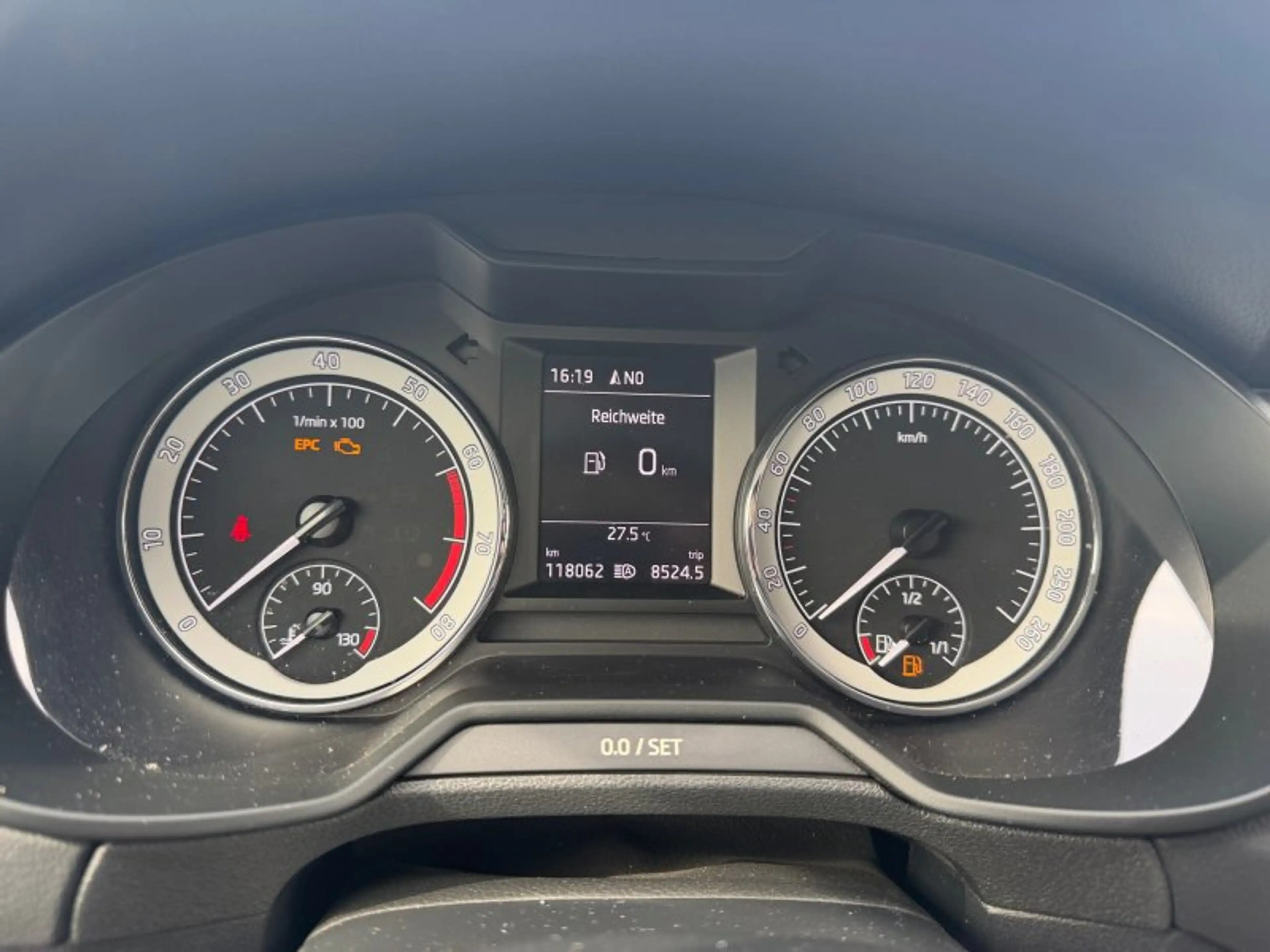 Skoda Octavia 1.8TSI Style  AHK/LED/Navi — photo 21