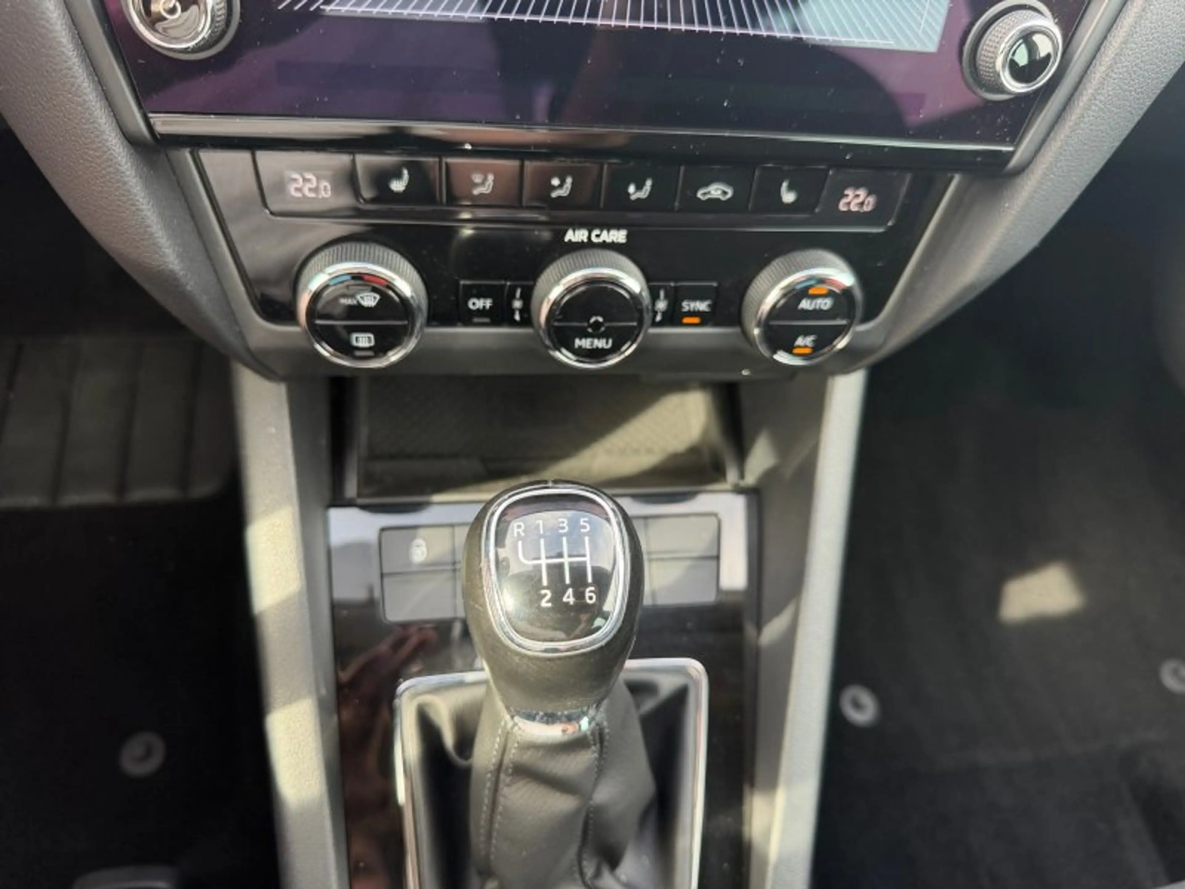 Skoda Octavia 1.8TSI Style  AHK/LED/Navi — photo 25