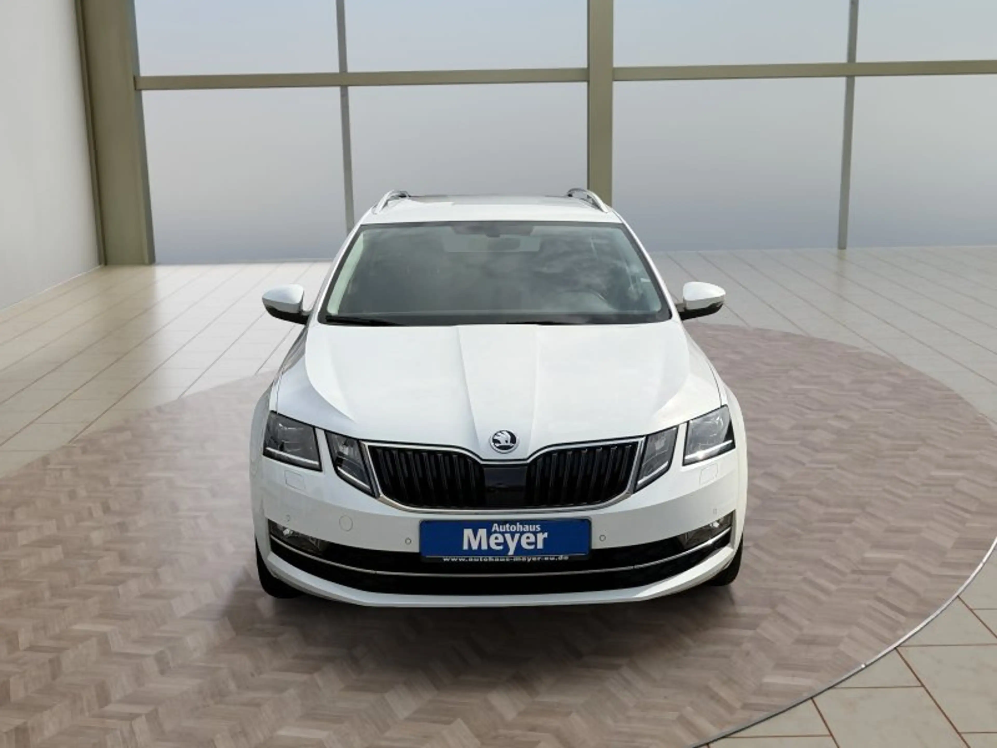 Skoda Octavia 1.8TSI Style  AHK/LED/Navi — photo 8