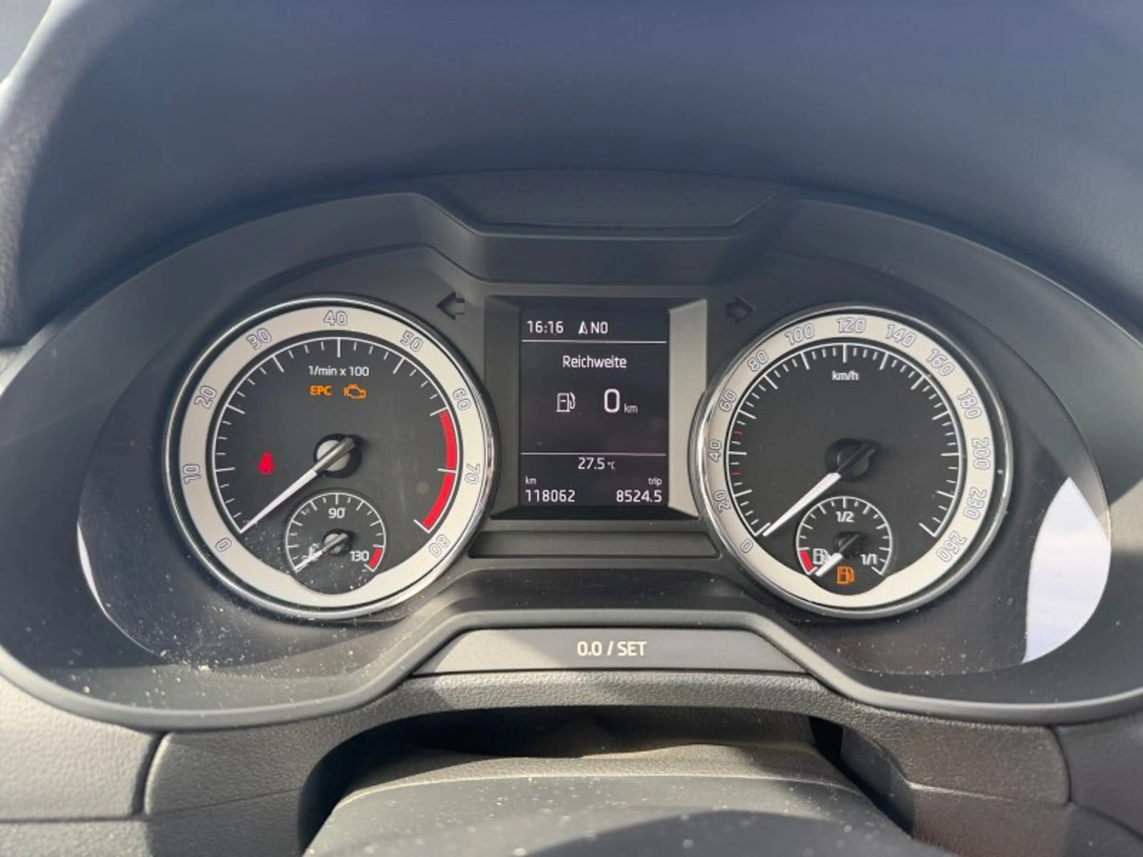 Skoda Octavia 1.8TSI Style  AHK/LED/Navi — photo 17