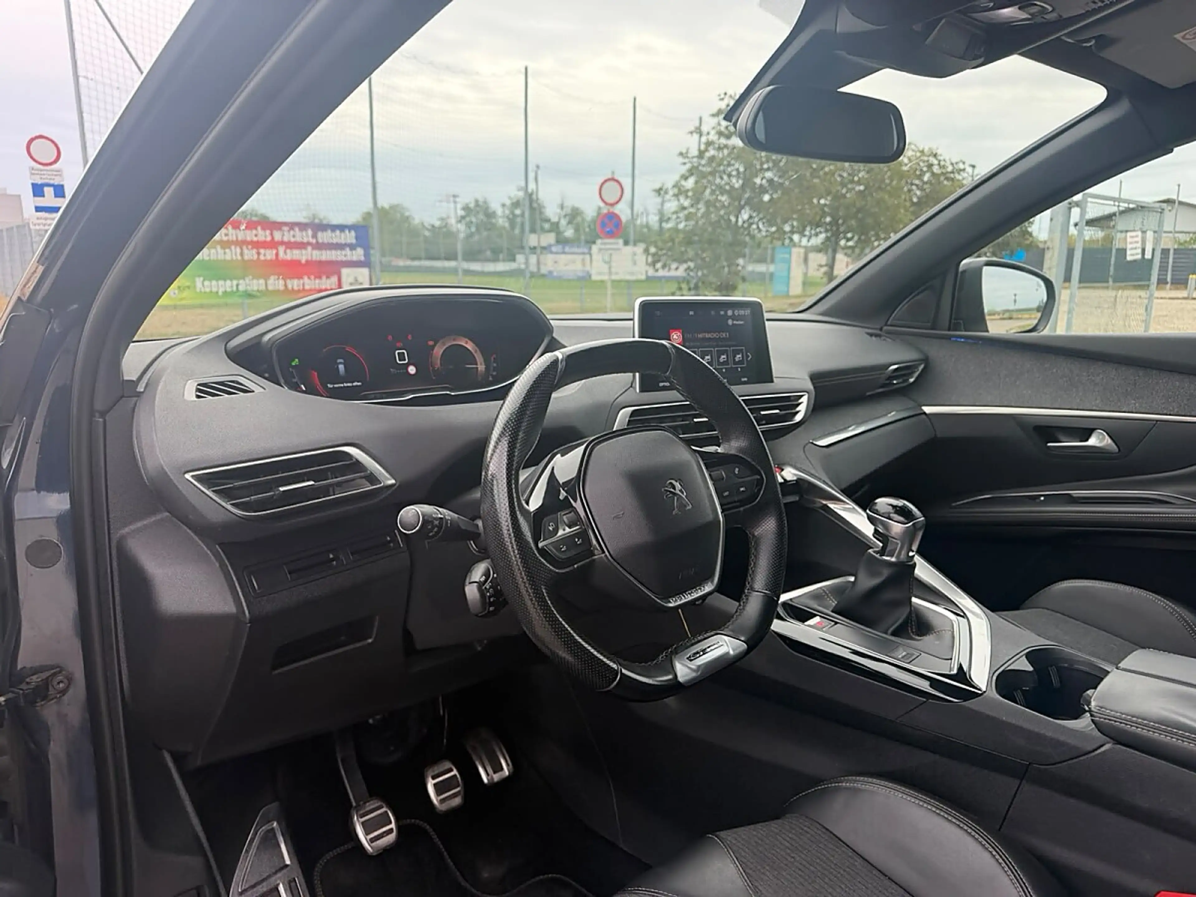 Peugeot 5008 1,2 PureTech 130 S&S GT Line *7 Sitzer*Totwinke... — photo 12
