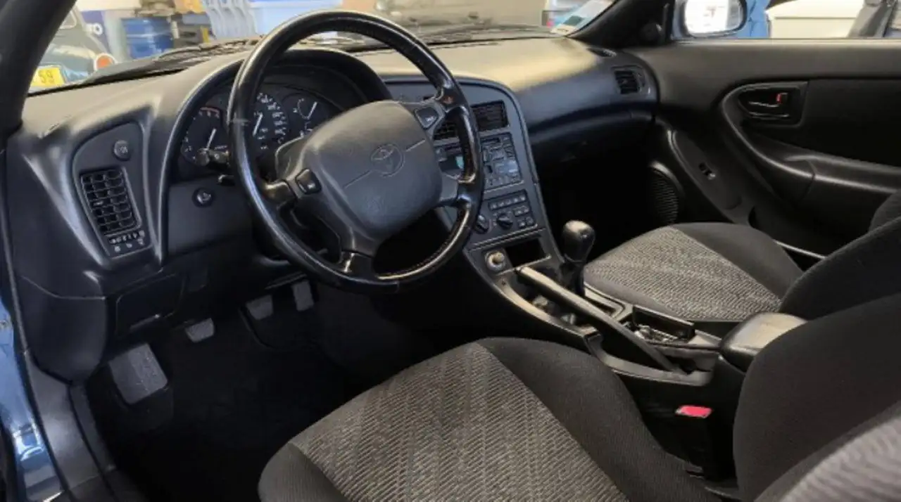 Toyota Celica Liftback 2.0i GT, foto 3