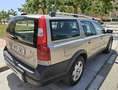 Volvo XC70 2.4D Momentum Aut. Beige - thumbnail 2