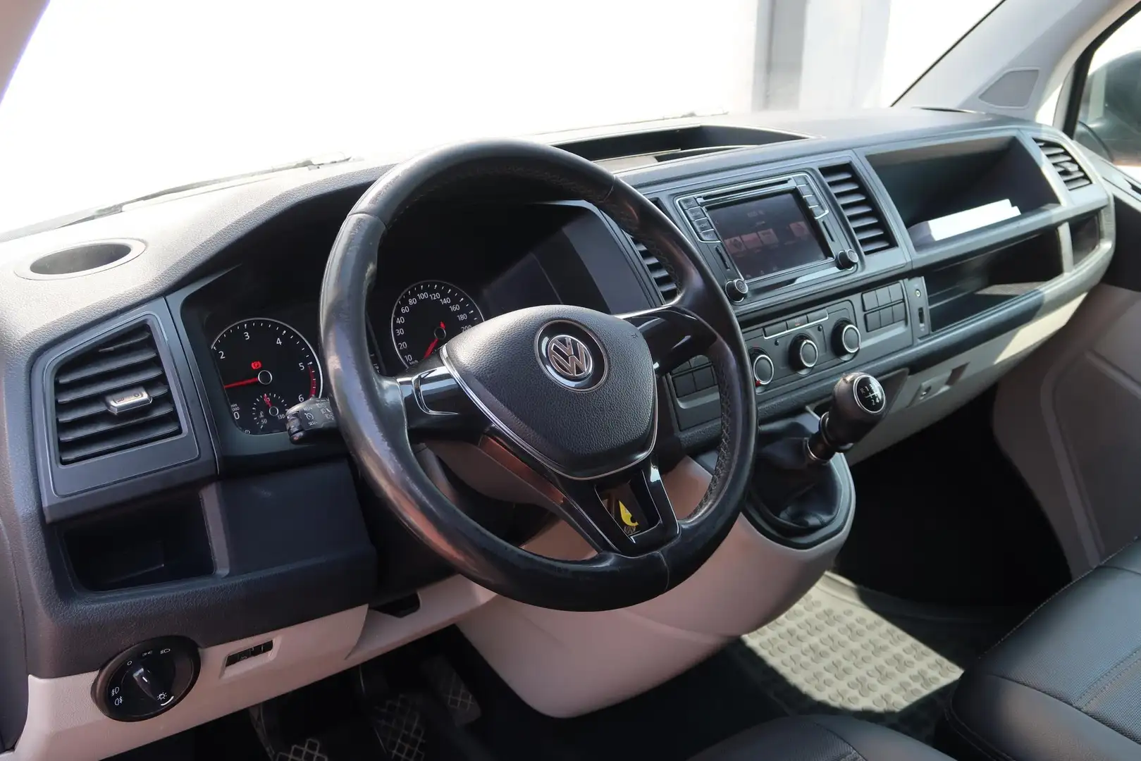 Volkswagen T6 Transporter 2.0 TDI L1H1 Highline AIRCO/ CRUISE/ LEDER/ NAVI/ Gümüş rengi - 2