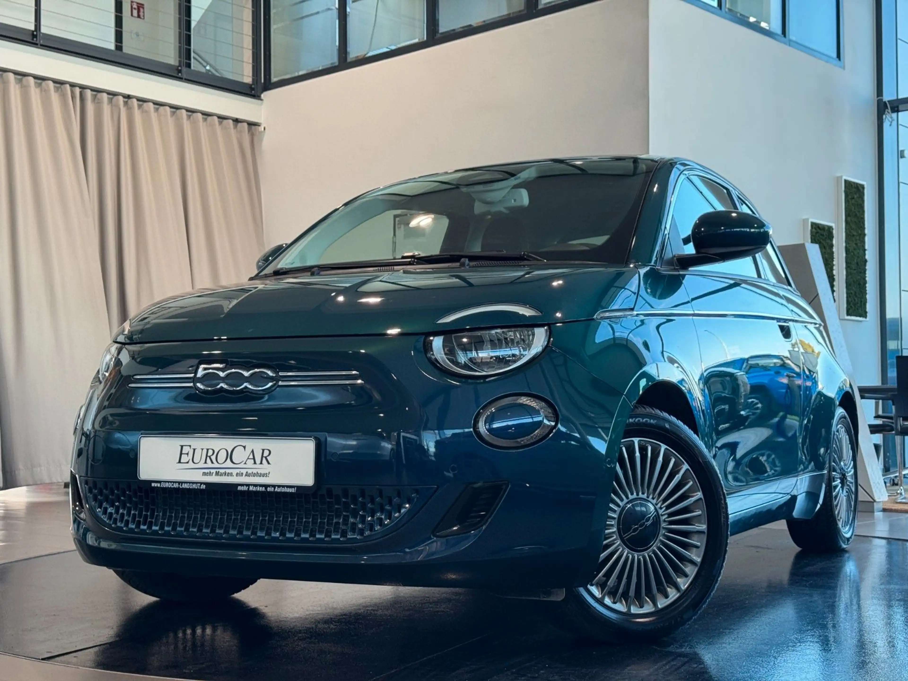 Fiat 500e 42kW/h SmartphoneInt SpurhalteA Shzg Kamera