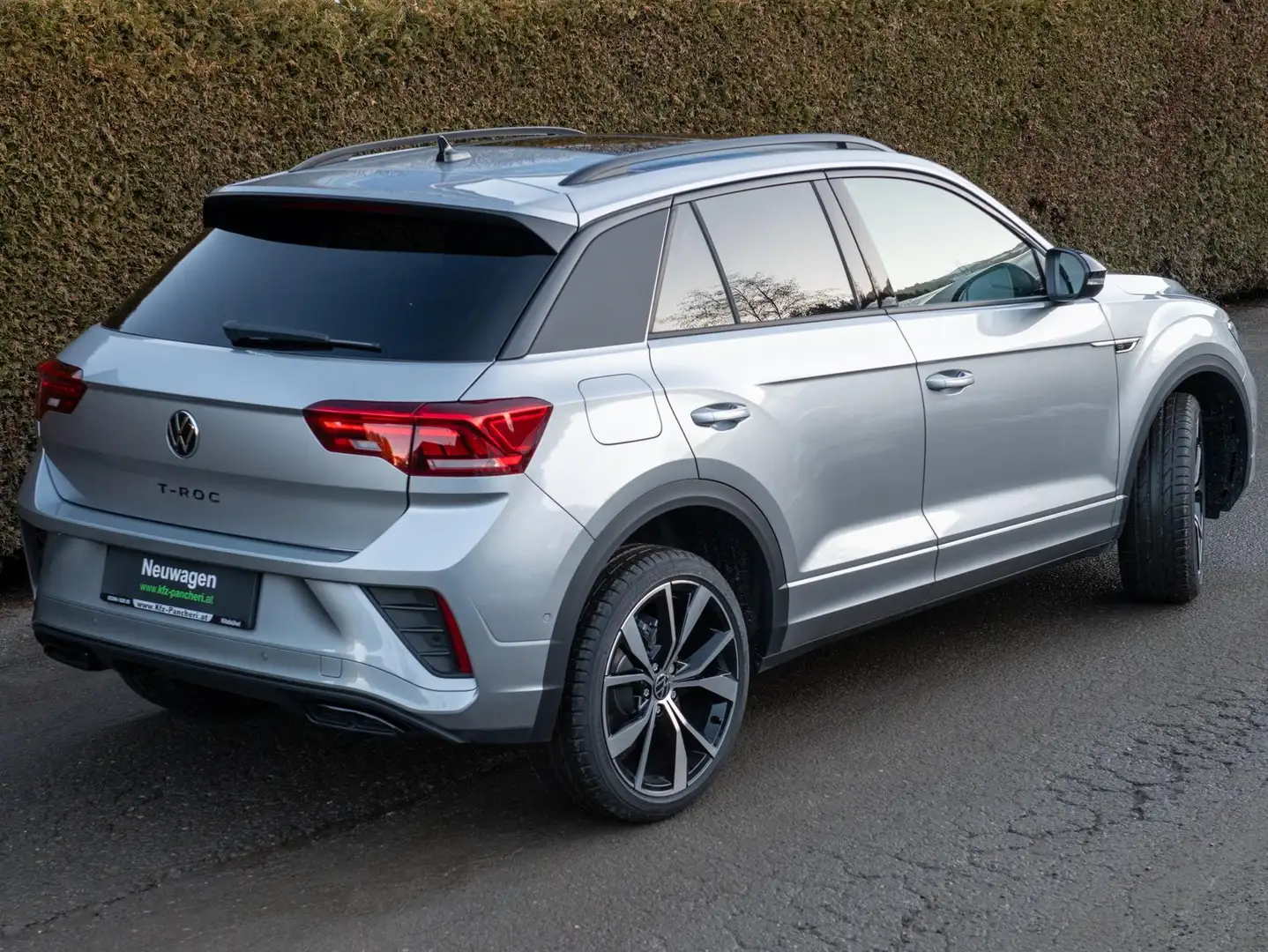 Volkswagen T-Roc R-Line Grau - 2