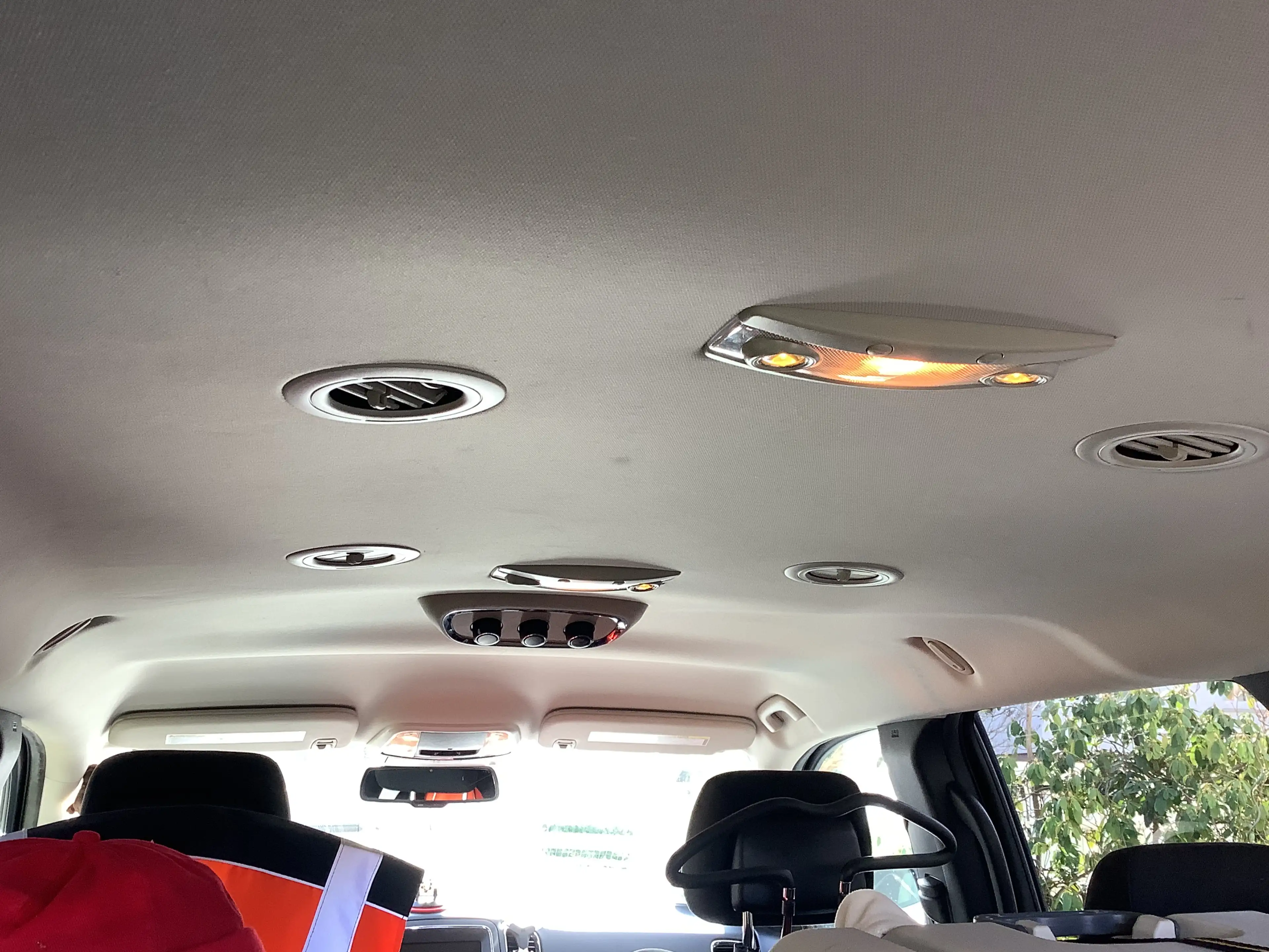 Dodge Durango 3,6 Limited — photo 14