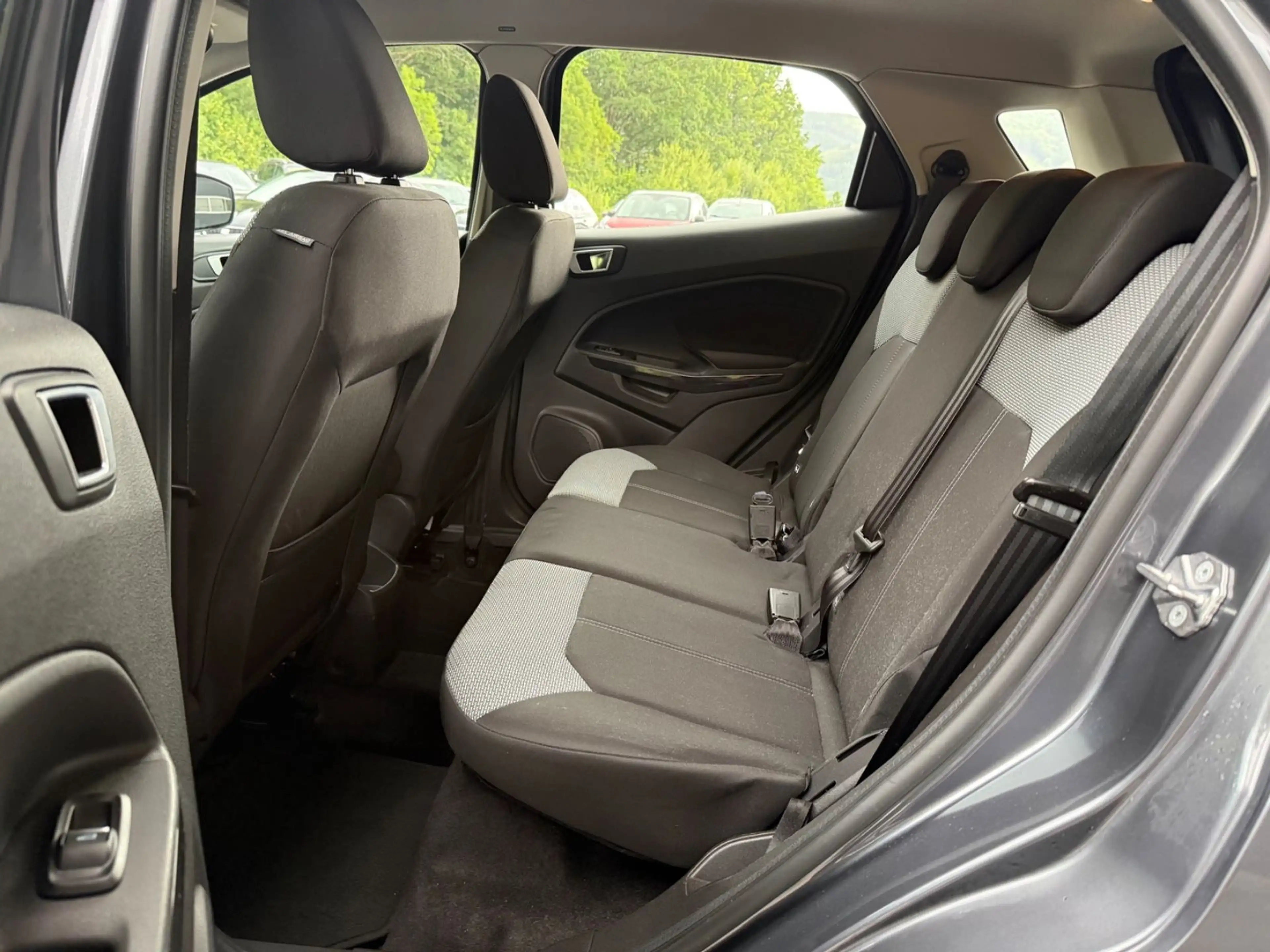 Ford EcoSport *Sitzheizung *PDC *Bluetooth *USB — photo 11