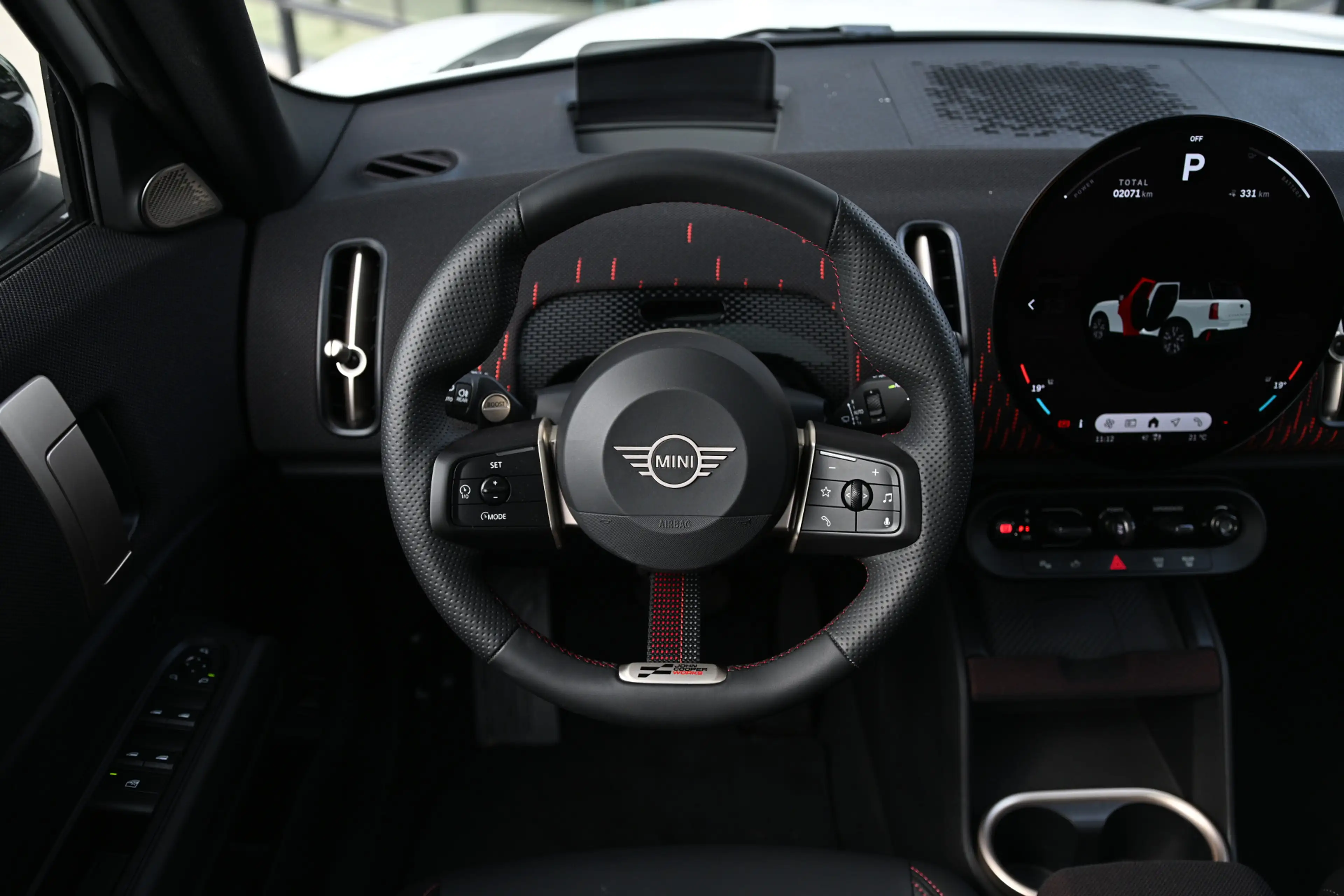 MINI Countryman E / John Cooper Works / Pakket XL / 19" JCW Runway S — photo 12