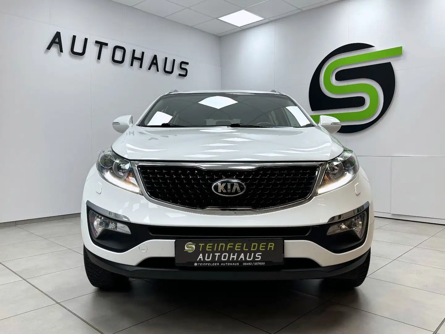 Kia Sportage 1.7 CRDi 2WD Vision / 4X SHZ / White - 2