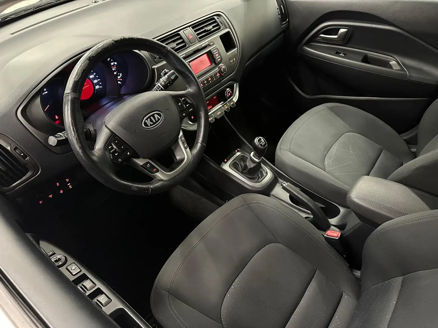 Kia Rio 1.4 CVVT Super Pack Clima 109pk / Bluetooth / Crui Wit - 2